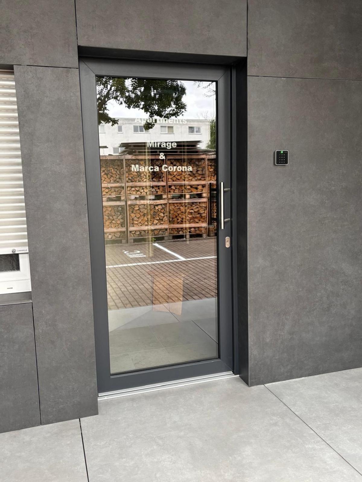 Huebner Apartments 에르푸르트 외부 사진
